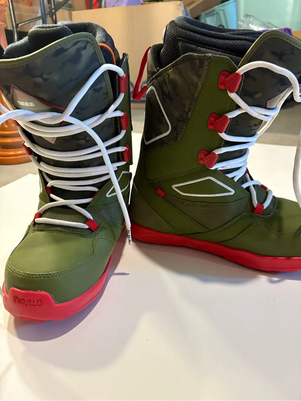 ThirtyTwo JP Walker Light Snowboard Boots Men’s Size 9 green and orange